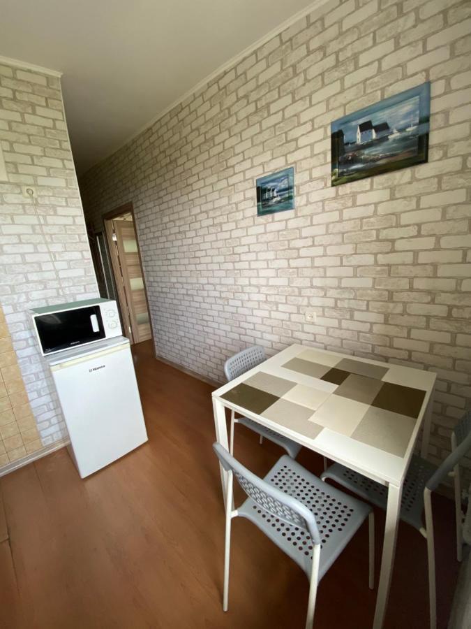 Apartment On Chernomorskaya 2A オデッサ エクステリア 写真